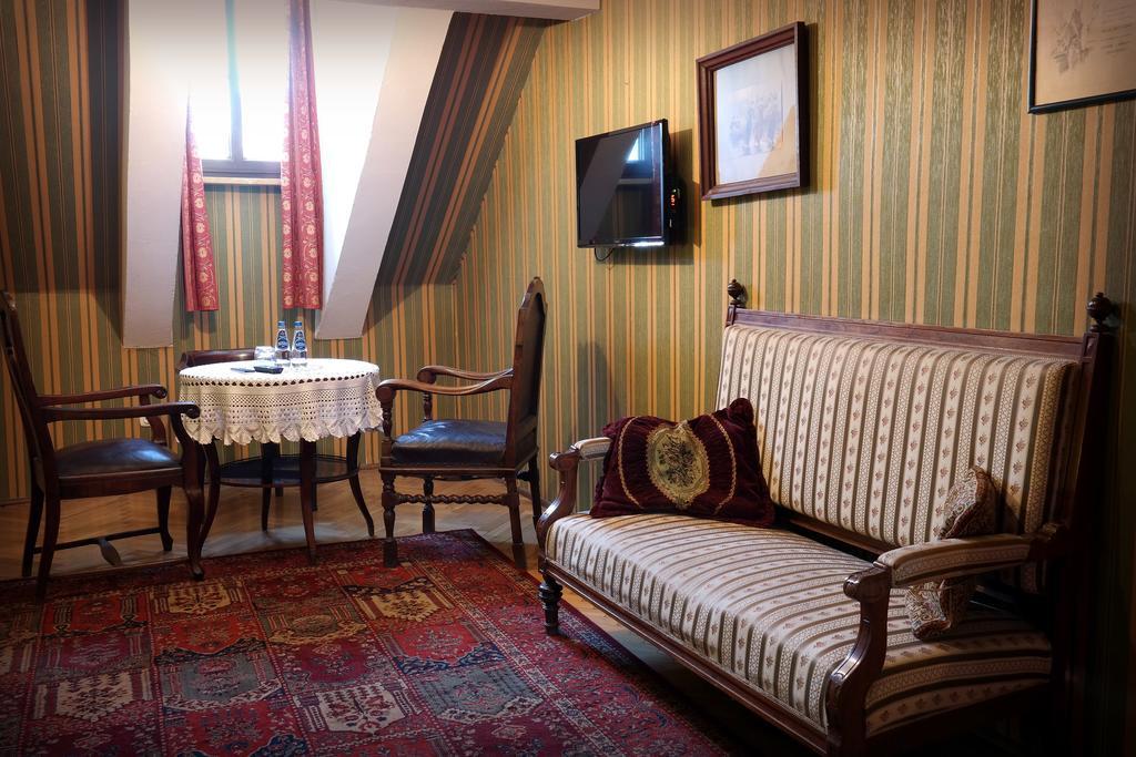 Austeria Klezmer Hois Krasków Cameră foto